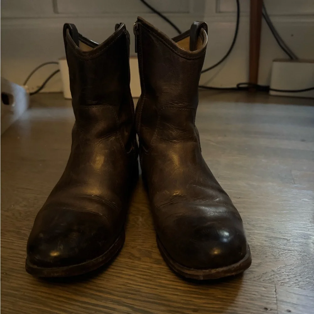 Frye Melissa Button Brown Leather Boots - Picture 2 of 5